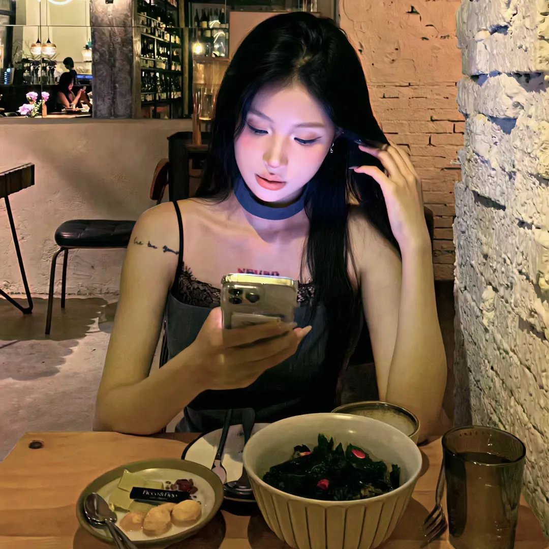 闪婚后顾总马甲藏不住了